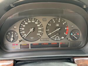 BMW 740i e38 - 1999
