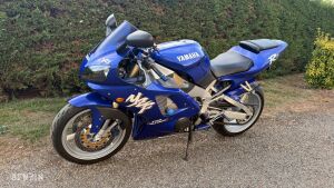 Yamaha YZF-R1 RN01 - 1998