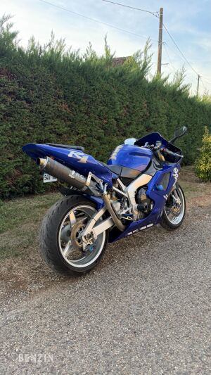 Yamaha YZF-R1 RN01 - 1998