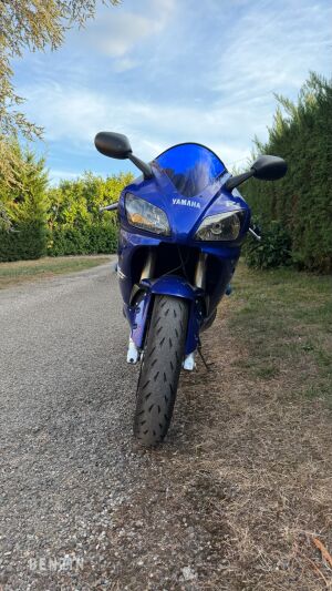 Yamaha YZF-R1 RN01 - 1998