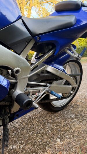 Yamaha YZF-R1 RN01 - 1998