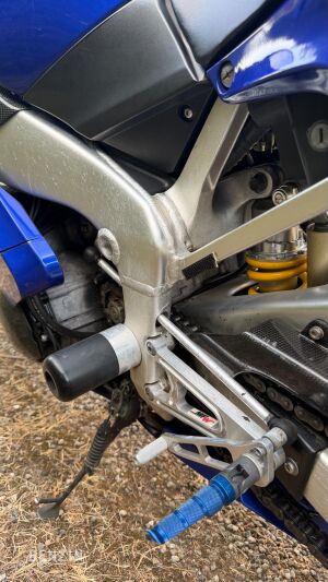 Yamaha YZF-R1 RN01 - 1998