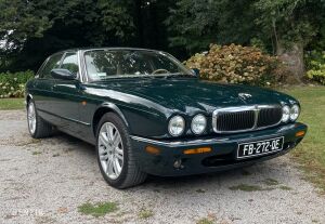Jaguar XJ8 3.2 - 1998 in vendita all'asta su Benzin – foto 1/94