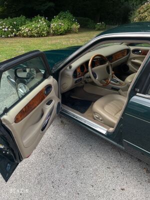 Jaguar XJ8 3.2 - 1998 in vendita all'asta su Benzin – foto 15/94
