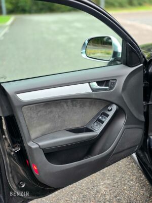 Audi S4 Avant B8 - 2009 in vendita all'asta su Benzin – foto 48/93