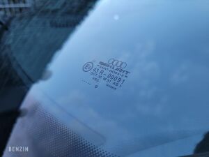 Audi TT Roadster 1.8T 180 Quattro 30k km - 2002 in vendita all'asta su Benzin – foto 37/171