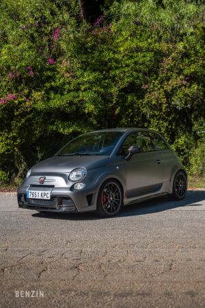 Abarth 695 Biposto 9k km - 2019 2018 à vendre aux enchères sur Benzin – photo 4/220