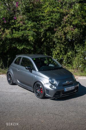 Abarth 695 Biposto 9k km - 2019 2018 à vendre aux enchères sur Benzin – photo 11/220