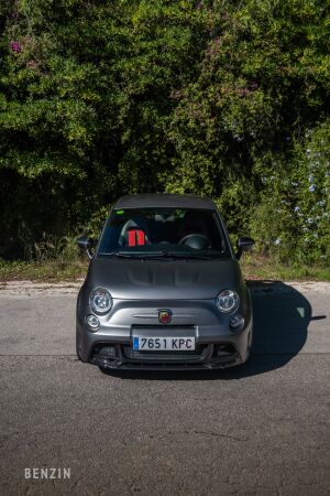 Abarth 695 Biposto 9k km - 2019 2018 à vendre aux enchères sur Benzin – photo 12/220