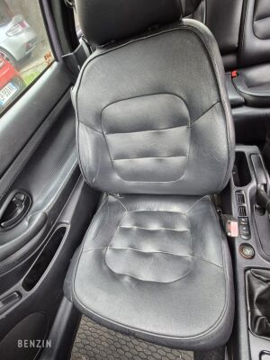 Peugeot 406 Coupé V6 - 1998 zur Versteigerung auf Benzin – Foto 26/49