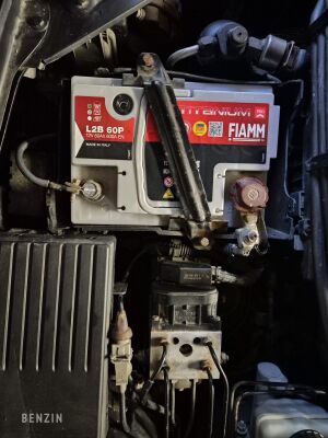 Peugeot 406 Coupé V6 - 1998 zur Versteigerung auf Benzin – Foto 34/49