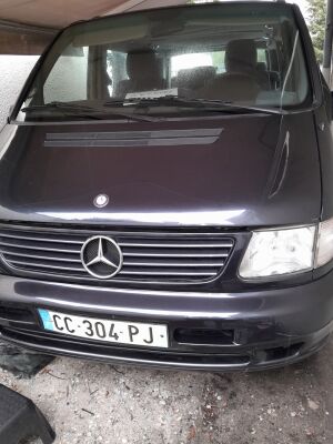 Mercedes-Benz V220 CDI -1999 in vendita all'asta su Benzin – foto 3/83