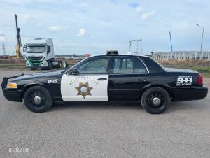 Ford Crown Victoria Police Interceptor - 2008 à vendre aux enchères sur Benzin – photo 2/42