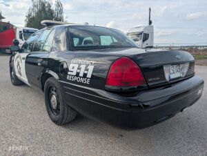 Ford Crown Victoria Police Interceptor - 2008 à vendre aux enchères sur Benzin – photo 3/42