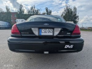 Ford Crown Victoria Police Interceptor - 2008 à vendre aux enchères sur Benzin – photo 4/42