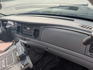 Ford Crown Victoria Police Interceptor - 2008 à vendre aux enchères sur Benzin – photo 20/42
