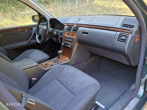 Mercedes-Benz E240 W210 - 1999 à vendre aux enchères sur Benzin – photo 22/59