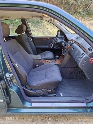 Mercedes-Benz E240 W210 - 1999 à vendre aux enchères sur Benzin – photo 24/59