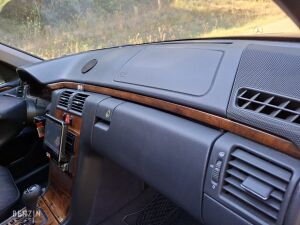 Mercedes-Benz E240 W210 - 1999 à vendre aux enchères sur Benzin – photo 30/59